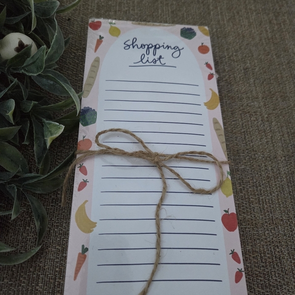 Colorful Shopping List Notepad - Picture 4 of 6